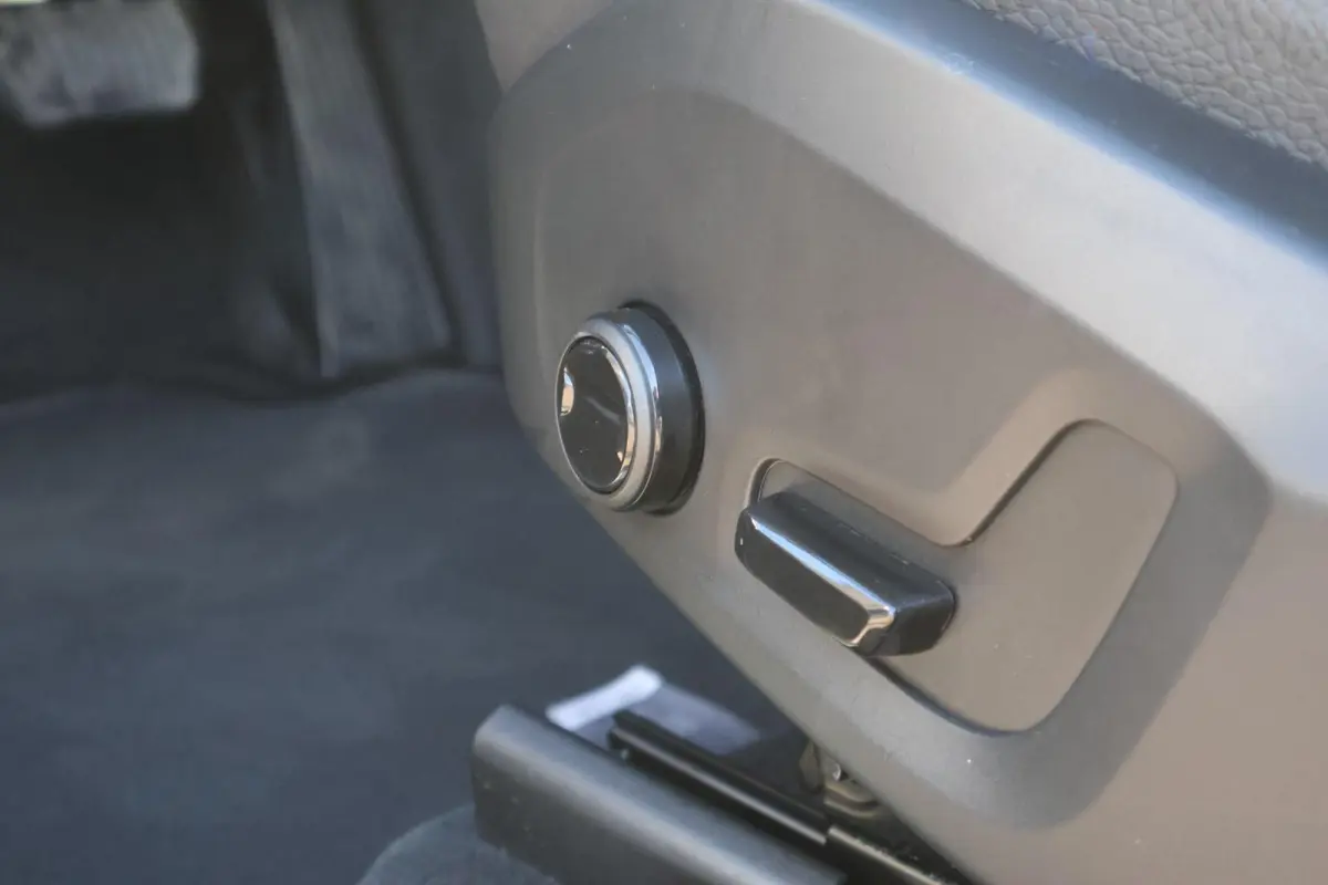 2.0 T6 Plug-in hybrid AWD Essential Edition Bright | SoH 94% | Trekhaak | Panoramadak | Leder | Camera