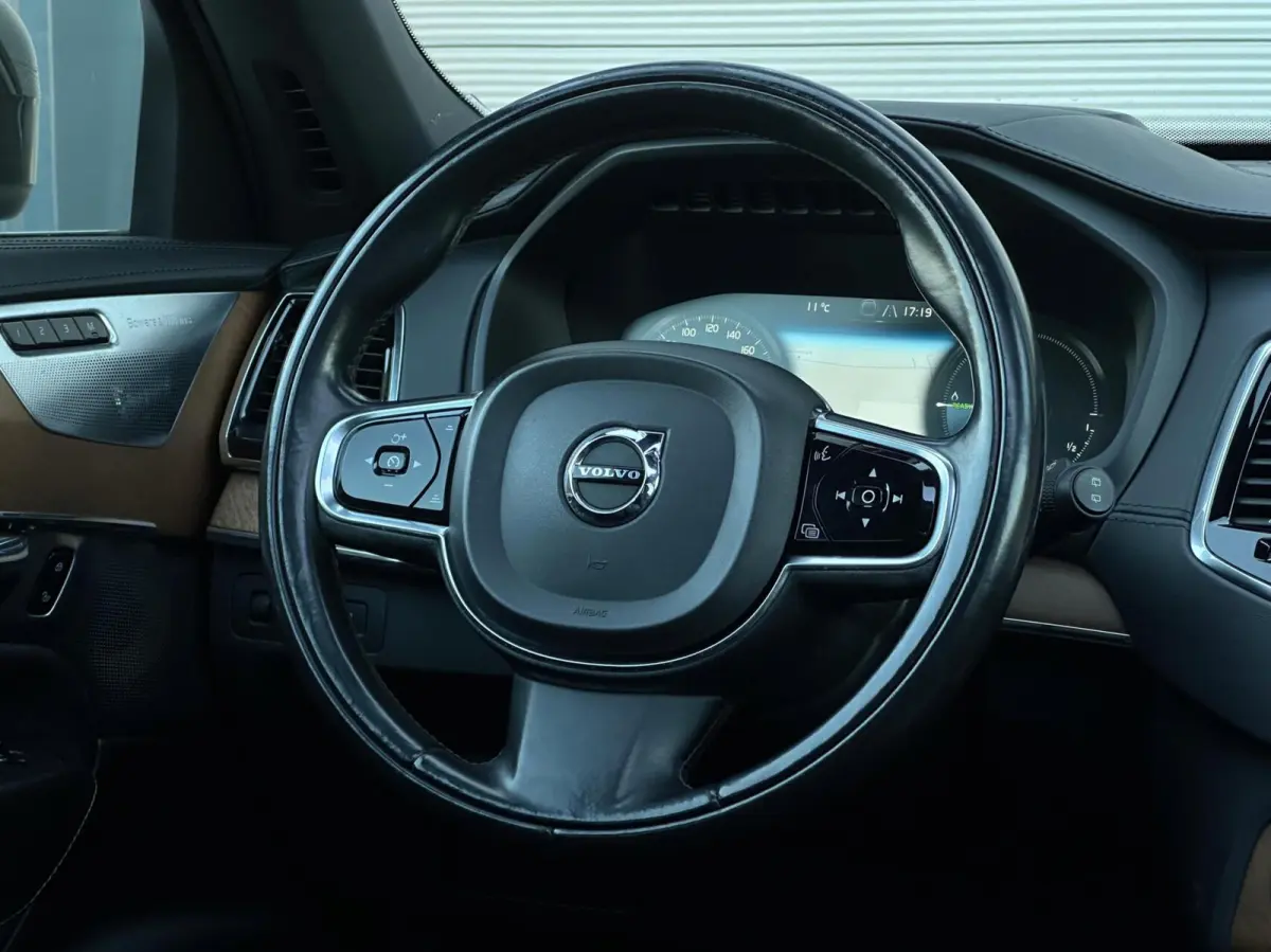 2.0 T8/320pk Twin Engine AWD Inscription|Vol|Pano|Leder|Trekhaak|Bowers&Wilkins|Head-Up|Camera|PDC|22" LMV