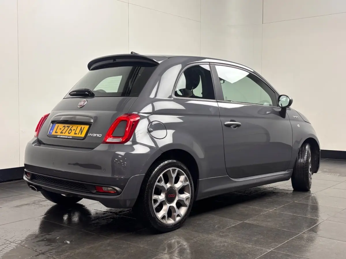 1.0 Hybrid Sport | Panoramadak | Climate & Cruise C. | CarPlay | Leder/ Alcantara | Panoramadak | Climate & Cruise C. | CarPlay | Leder/ Alcantara |