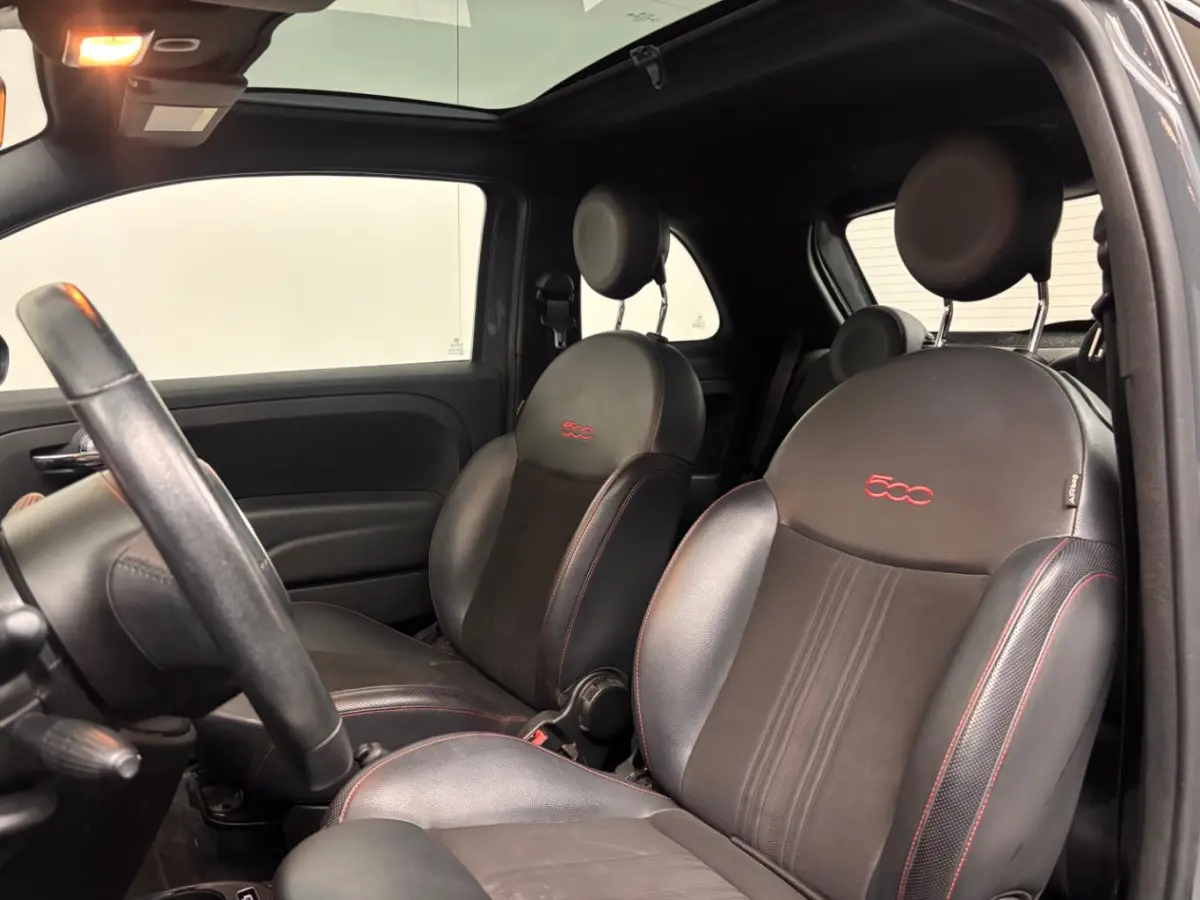 1.0 Hybrid Sport | Panoramadak | Climate & Cruise C. | CarPlay | Leder/ Alcantara | Panoramadak | Climate & Cruise C. | CarPlay | Leder/ Alcantara |