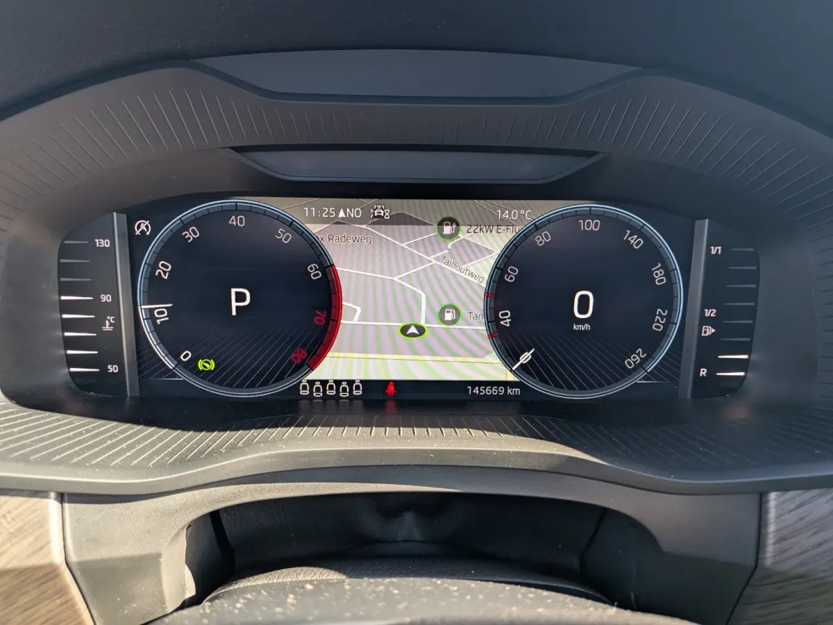 1.5 TSI Business Edition Plus 7p. l 360gr Camera l Stoel en Stuurverwarming l Elekt. Klep l Elektr. Trekhaak l Elektr. Stoel incl Memory l