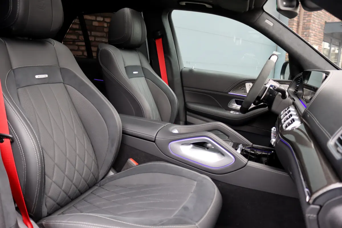 AMG 53 Hybrid 4MATIC+ | Manufaktur | Luchtvering | Carbon | Massage | HUD | Vlakkenverwarming | Trekhaak | Burmester | Stoelventilatie |