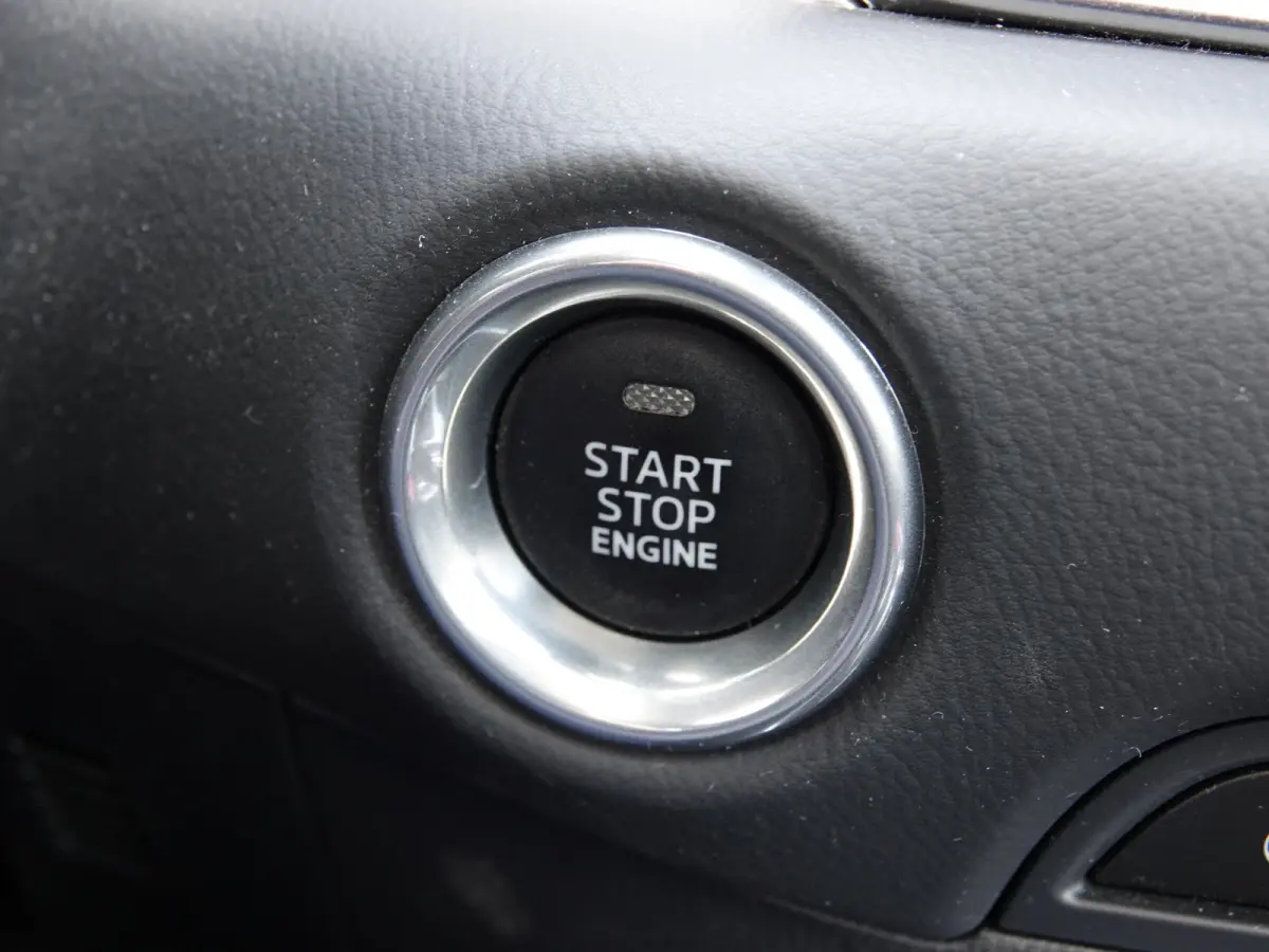2.0 e-SkyActiv-G M Hybrid 165 Exclusive LEER | DAKJE | BOSE | TREKH. | HUD