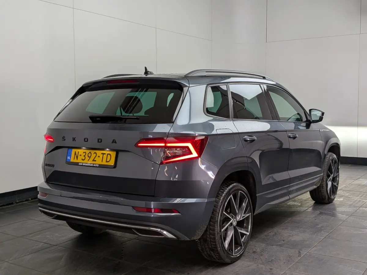 1.5 TSI ACT Sportline Business l 1e Eigenaar l Camera l Adapt. Cr Control l PDC l Stoelverwarming l Elekt. Klep l Voorruitverwarming l