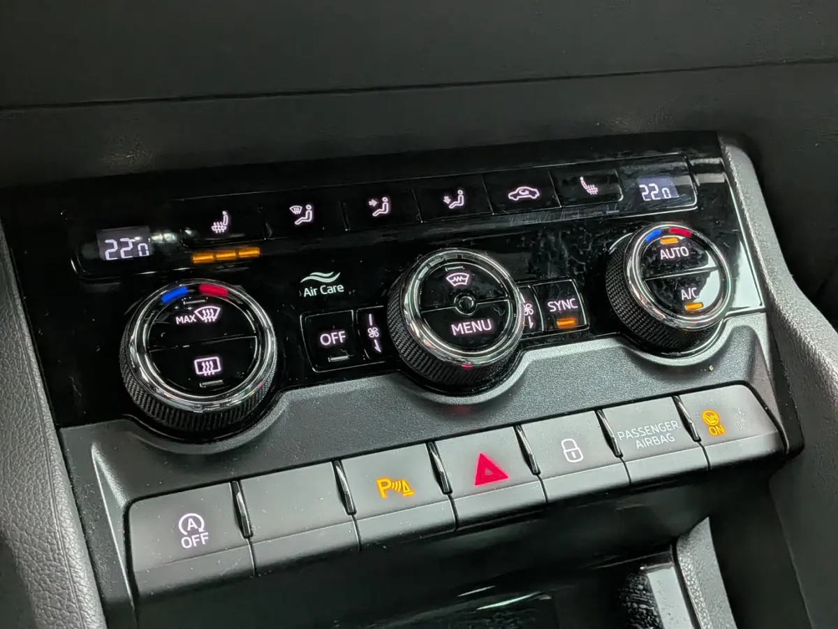 1.5 TSI ACT Sportline Business l 1e Eigenaar l Camera l Adapt. Cr Control l PDC l Stoelverwarming l Elekt. Klep l Voorruitverwarming l