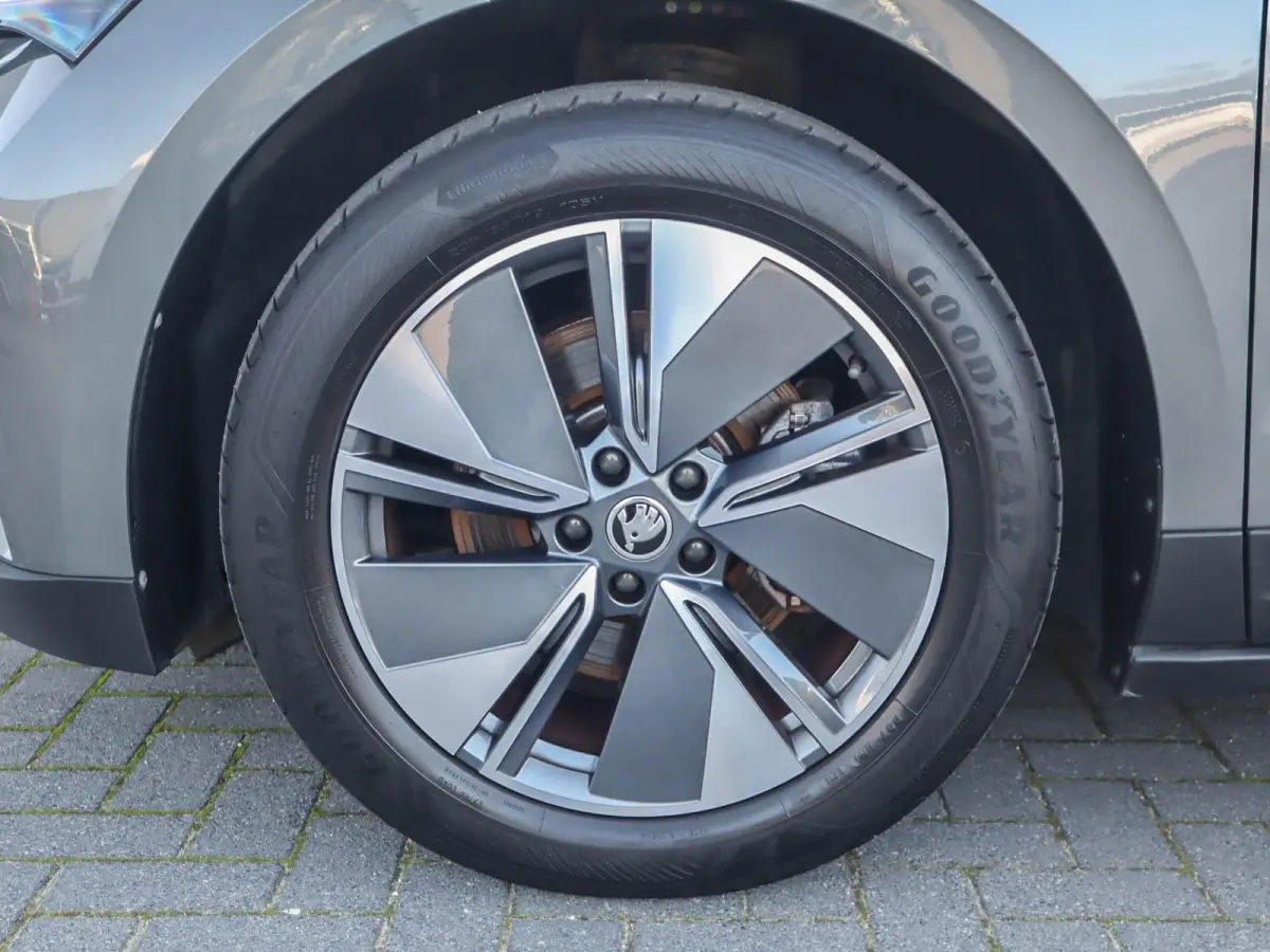 60 180pk | SoH 95% | Apple Carplay/Android Auto |  Achteruitrijcamera | 19" Velgen