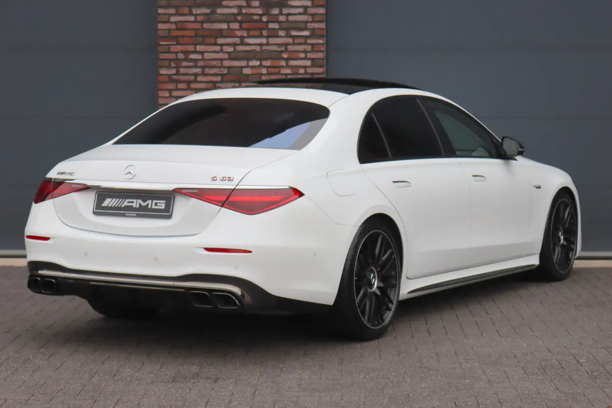AMG 63 S E Performance | 802pk | Keramisch | Manufaktur | Carbon  | Achterasbesturing | Kuitmassage | Stoelventilatie | Vlakkenverwarming | Burmester | Distronic+ | Entertainment Achter |