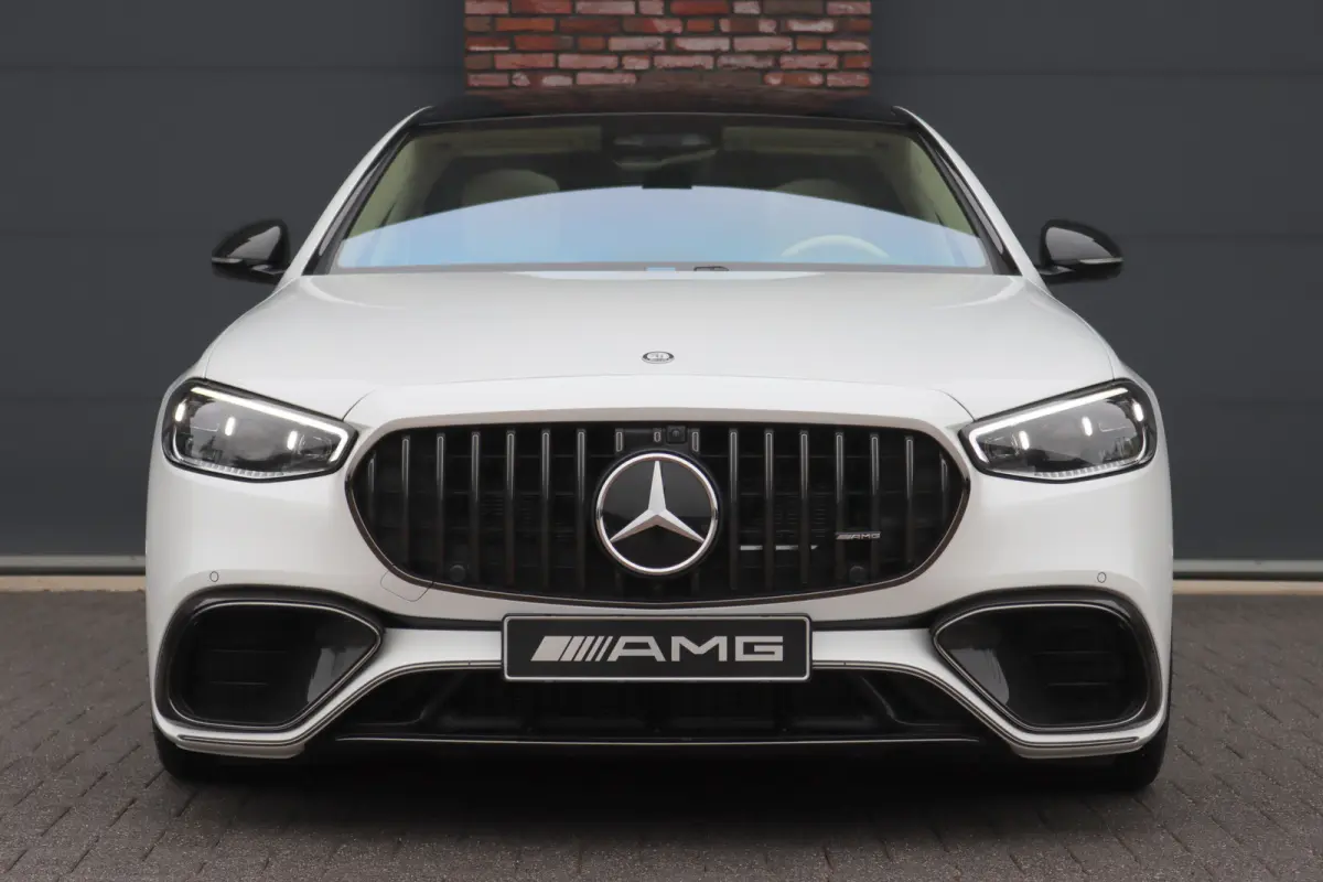AMG 63 S E Performance | 802pk | Keramisch | Manufaktur | Carbon  | Achterasbesturing | Kuitmassage | Stoelventilatie | Vlakkenverwarming | Burmester | Distronic+ | Entertainment Achter |