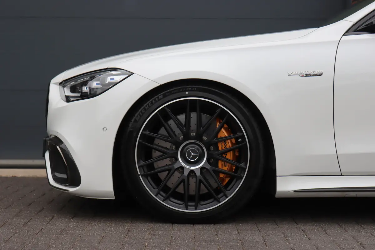 AMG 63 S E Performance | 802pk | Keramisch | Manufaktur | Carbon  | Achterasbesturing | Kuitmassage | Stoelventilatie | Vlakkenverwarming | Burmester | Distronic+ | Entertainment Achter |