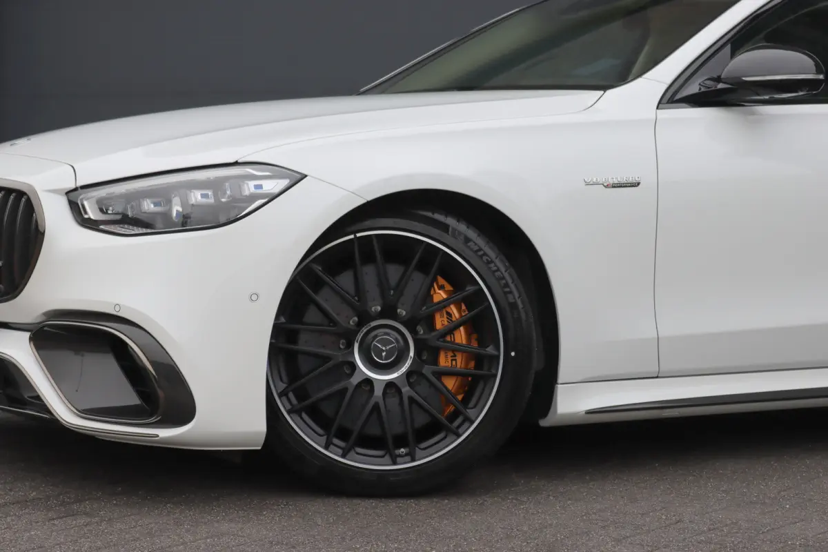 AMG 63 S E Performance | 802pk | Keramisch | Manufaktur | Carbon  | Achterasbesturing | Kuitmassage | Stoelventilatie | Vlakkenverwarming | Burmester | Distronic+ | Entertainment Achter |