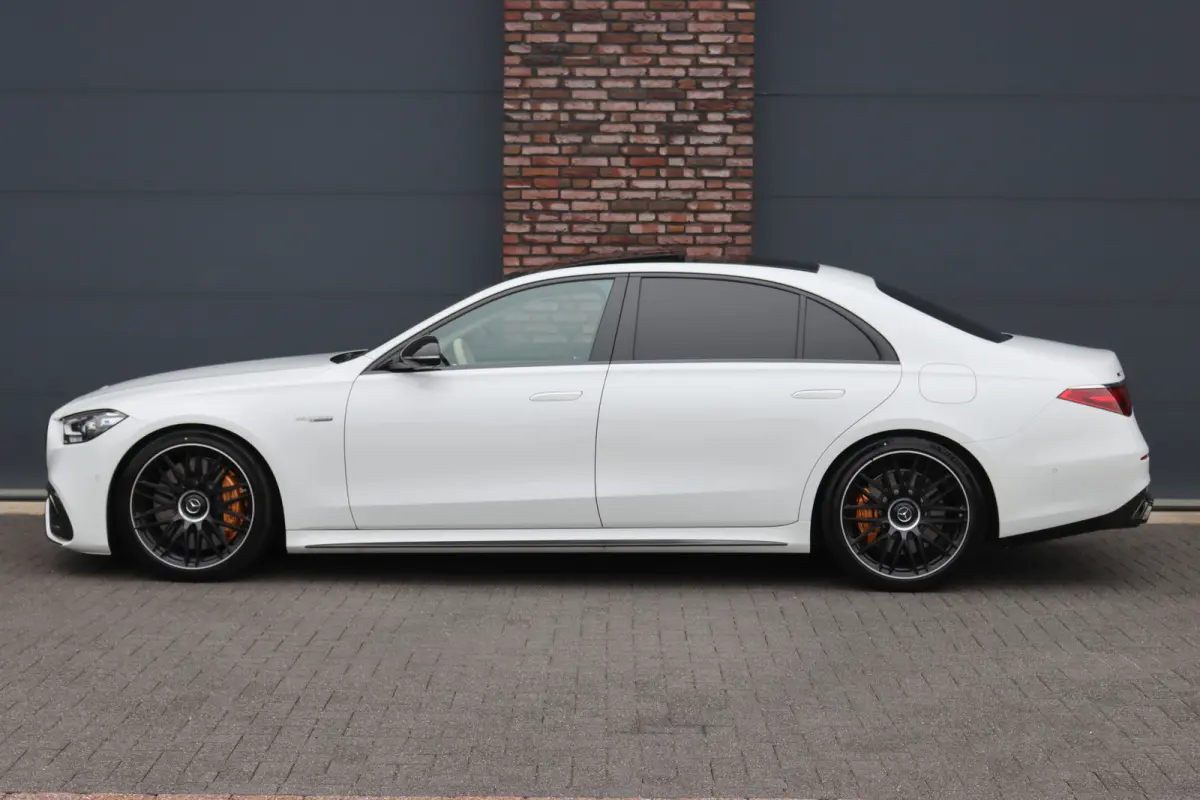 AMG 63 S E Performance | 802pk | Keramisch | Manufaktur | Carbon  | Achterasbesturing | Kuitmassage | Stoelventilatie | Vlakkenverwarming | Burmester | Distronic+ | Entertainment Achter |