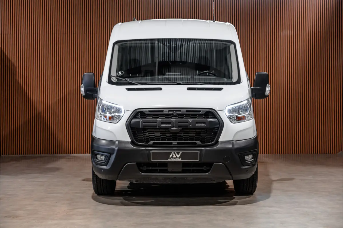 350 2.0 TDCI L3H2 | Automaat | CarPlay | Camera | Trekhaak | Stoelverwarming | Airco | 3-zitter | Nieuwe APK