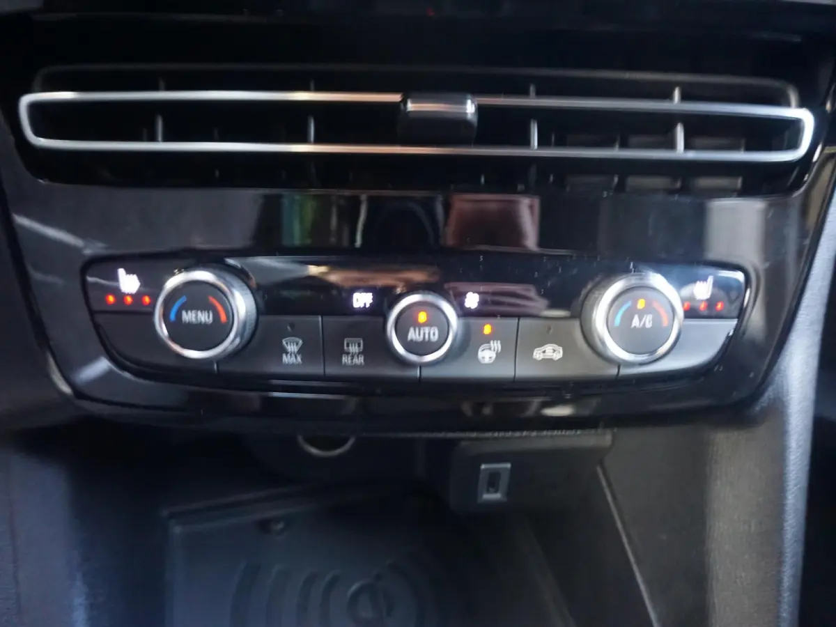 Edition 54 kWh stuurwiel verwarmd l cruise control adaptief en stuurhulp l Apple Carplay/Android Auto