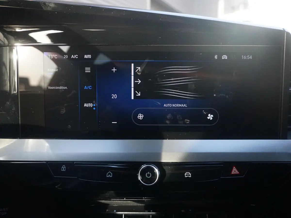 Edition 54 kWh stuurwiel verwarmd l cruise control adaptief en stuurhulp l Apple Carplay/Android Auto