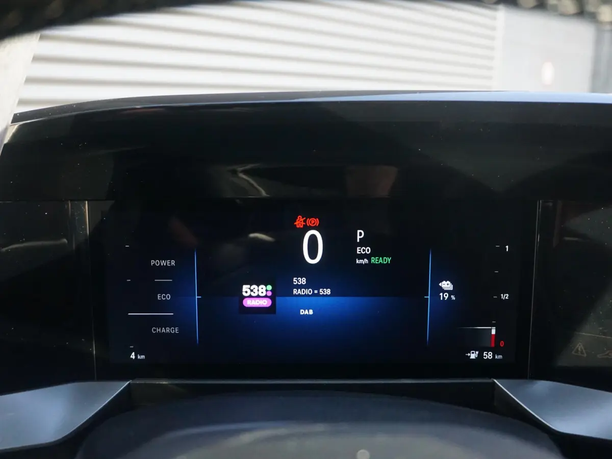 Edition 54 kWh stuurwiel verwarmd l cruise control adaptief en stuurhulp l Apple Carplay/Android Auto