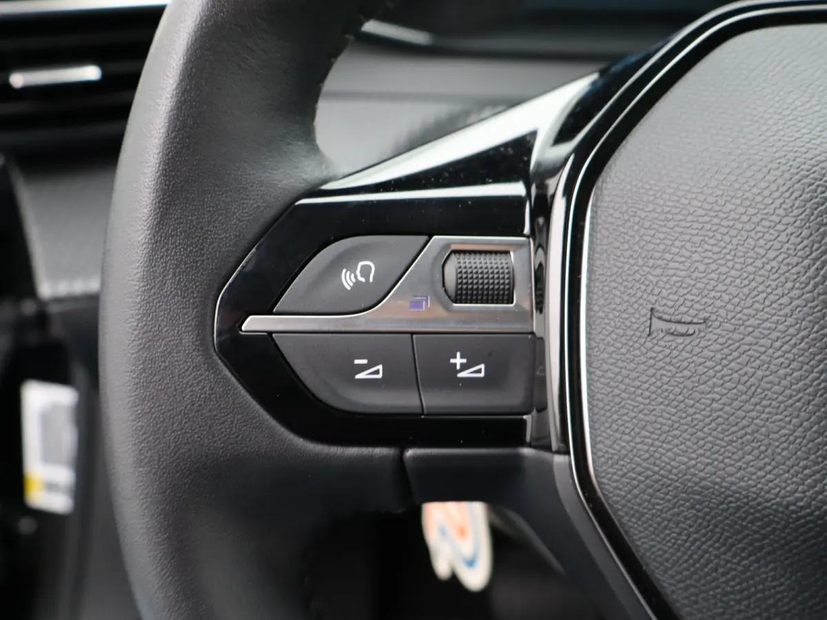 EV Active Pack 50 kWh SOH 91% | Carplay | PDC | Cruise Control | 16" Lichtmetalen Velgen | Climate Control | Origineel NL!