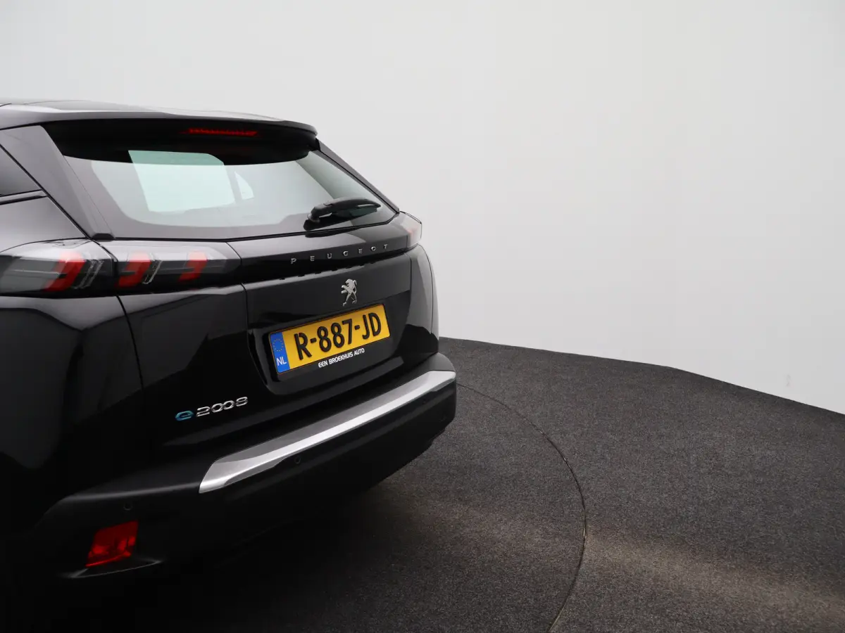 EV Active Pack 50 kWh SOH 91% | Carplay | PDC | Cruise Control | 16" Lichtmetalen Velgen | Climate Control | Origineel NL!
