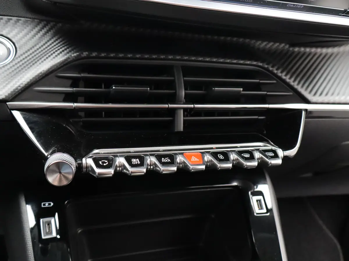 EV Active Pack 50 kWh SOH 91% | Carplay | PDC | Cruise Control | 16" Lichtmetalen Velgen | Climate Control | Origineel NL!