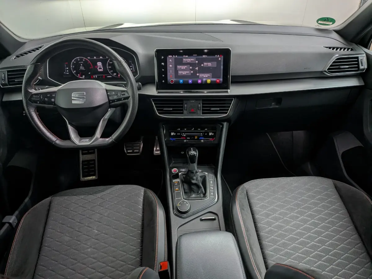 1.5 TSI FR Business Intense l 360gr Camera l Elektr. Stoel incl Memory l Stoelverwarming l Adaptive Cr Control l Apple Car Play / Android l