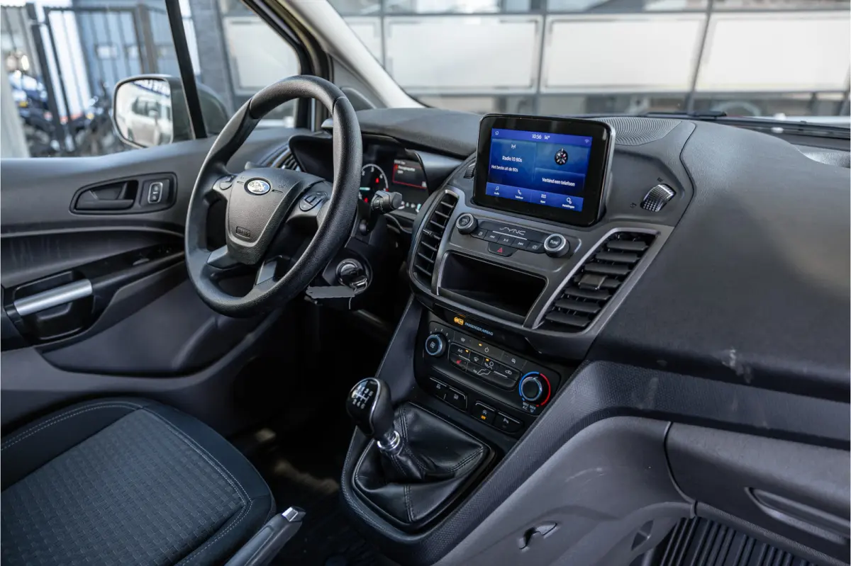 1.5 EcoBlue L2 | L+R Schuifdeuren | CarPlay | Camera | Stoelverwarming | 3-zitter | DAB | PDC V+A | Dealer onderhouden | Nieuwe APK
