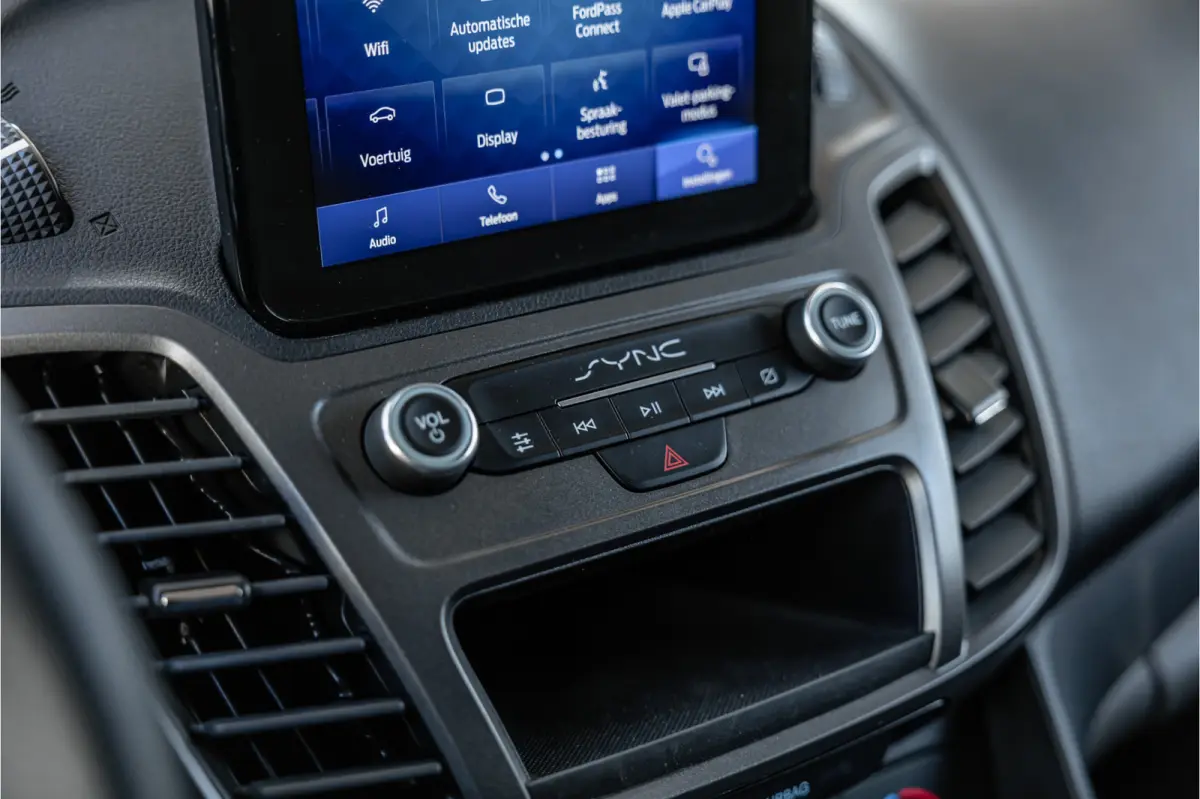 1.5 EcoBlue L2 | L+R Schuifdeuren | CarPlay | Camera | Stoelverwarming | 3-zitter | DAB | PDC V+A | Dealer onderhouden | Nieuwe APK