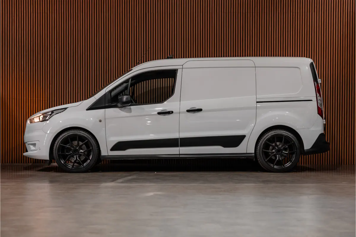1.5 EcoBlue L2 | L+R Schuifdeuren | CarPlay | Camera | Stoelverwarming | 3-zitter | DAB | PDC V+A | Dealer onderhouden | Nieuwe APK