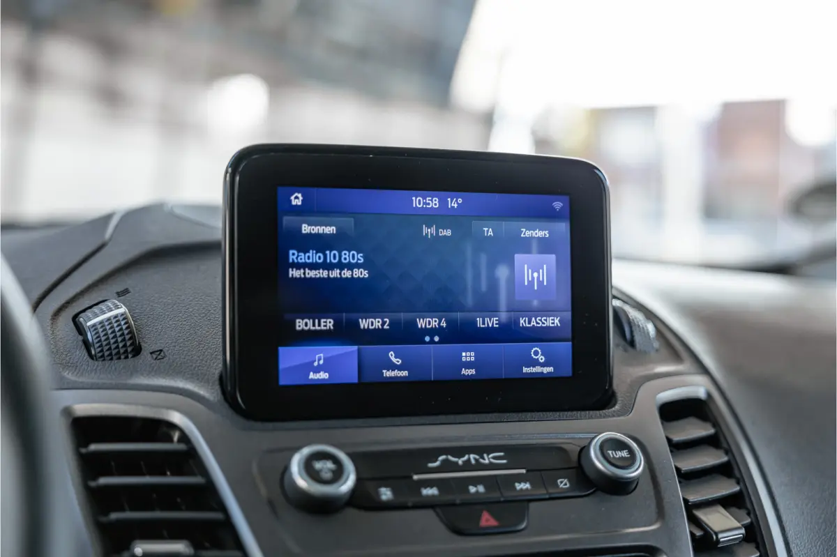 1.5 EcoBlue L2 | L+R Schuifdeuren | CarPlay | Camera | Stoelverwarming | 3-zitter | DAB | PDC V+A | Dealer onderhouden | Nieuwe APK