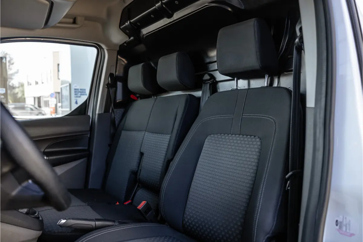 1.5 EcoBlue L2 | L+R Schuifdeuren | CarPlay | Camera | Stoelverwarming | 3-zitter | DAB | PDC V+A | Dealer onderhouden | Nieuwe APK