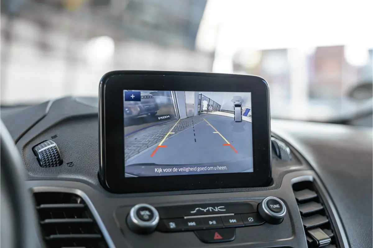 1.5 EcoBlue L2 | L+R Schuifdeuren | CarPlay | Camera | Stoelverwarming | 3-zitter | DAB | PDC V+A | Dealer onderhouden | Nieuwe APK