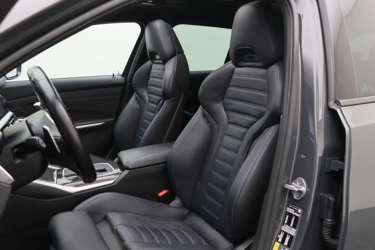 330e Business Edition Plus M-sport Panoramadak, M-Sportstoelen, Carbon, Camera, Elektr. Trekhaak, 19''