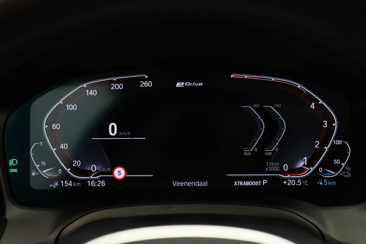 330e Business Edition Plus M-sport Panoramadak, M-Sportstoelen, Carbon, Camera, Elektr. Trekhaak, 19''