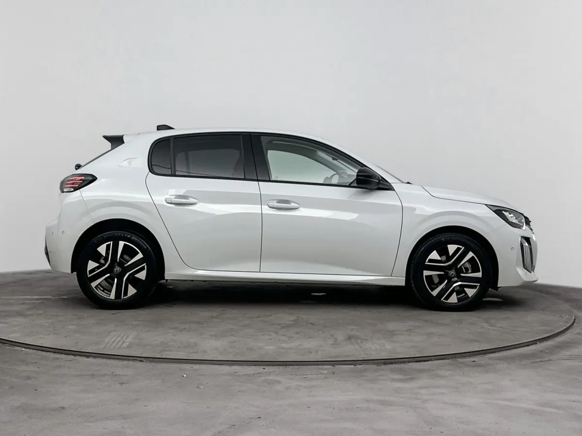 Hybrid 110 pk Automaat Allure | Navigatie | Dodehoekbewaking | Carplay |