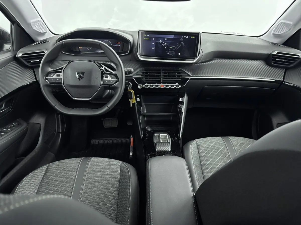 Hybrid 110 pk Automaat Allure | Navigatie | Dodehoekbewaking | Carplay |