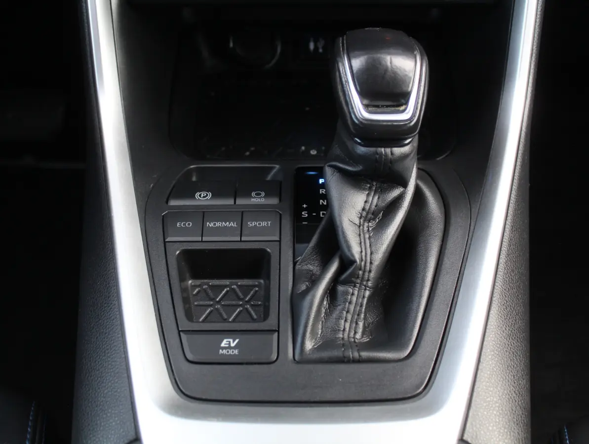 2.5 Hybrid Business CLIMATE | ADAPCRUISE | CARPLAY | DAB | LED | LMV17 | CAMERA | ELECAKLEP | TREKHAAK