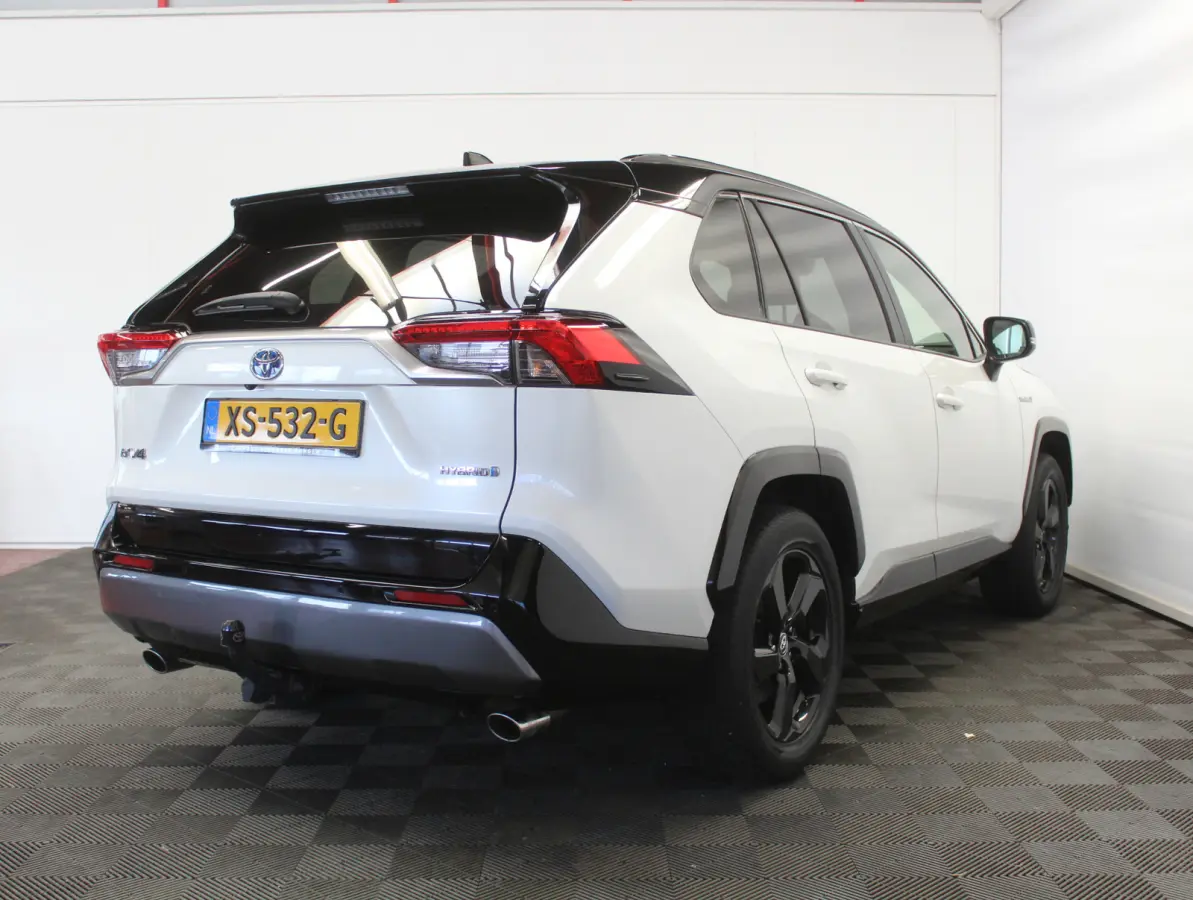 2.5 Hybrid Business CLIMATE | ADAPCRUISE | CARPLAY | DAB | LED | LMV17 | CAMERA | ELECAKLEP | TREKHAAK