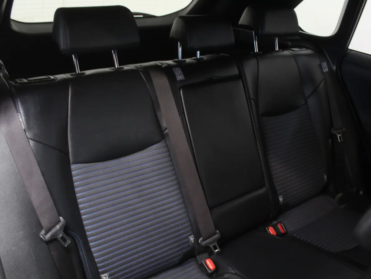 2.5 Hybrid Business CLIMATE | ADAPCRUISE | CARPLAY | DAB | LED | LMV17 | CAMERA | ELECAKLEP | TREKHAAK