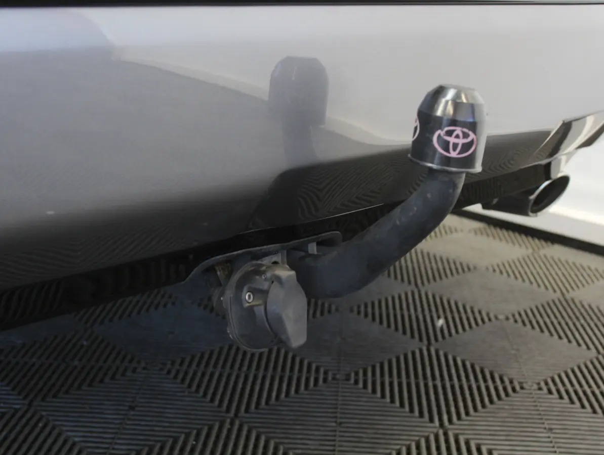 2.5 Hybrid Business CLIMATE | ADAPCRUISE | CARPLAY | DAB | LED | LMV17 | CAMERA | ELECAKLEP | TREKHAAK