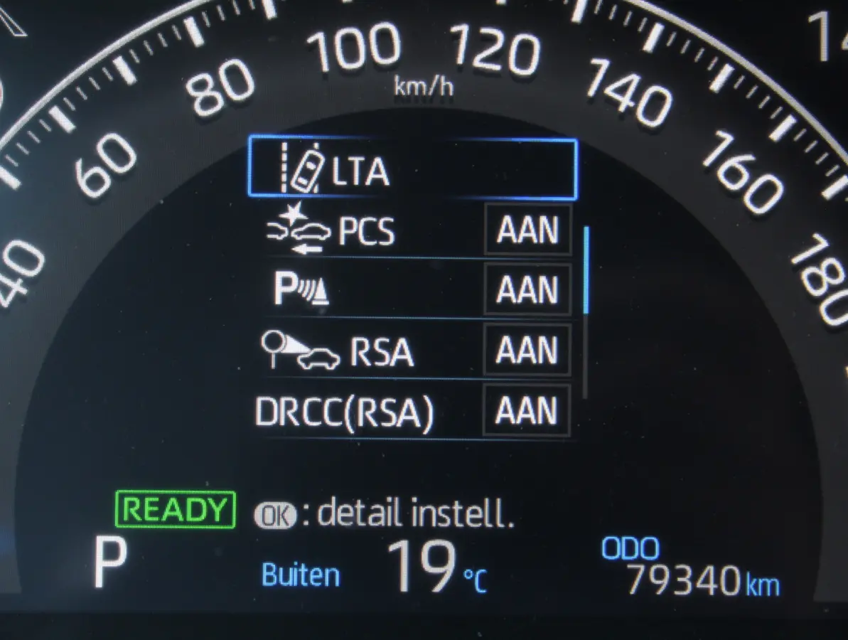 2.5 Hybrid Business CLIMATE | ADAPCRUISE | CARPLAY | DAB | LED | LMV17 | CAMERA | ELECAKLEP | TREKHAAK