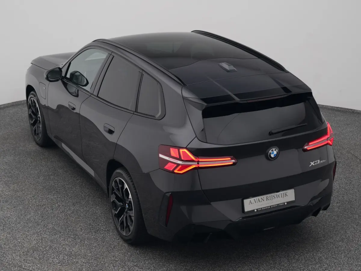 30e xDrive M-Sport | PANO | 360° | H&K | HUD | STOELVERWARMING