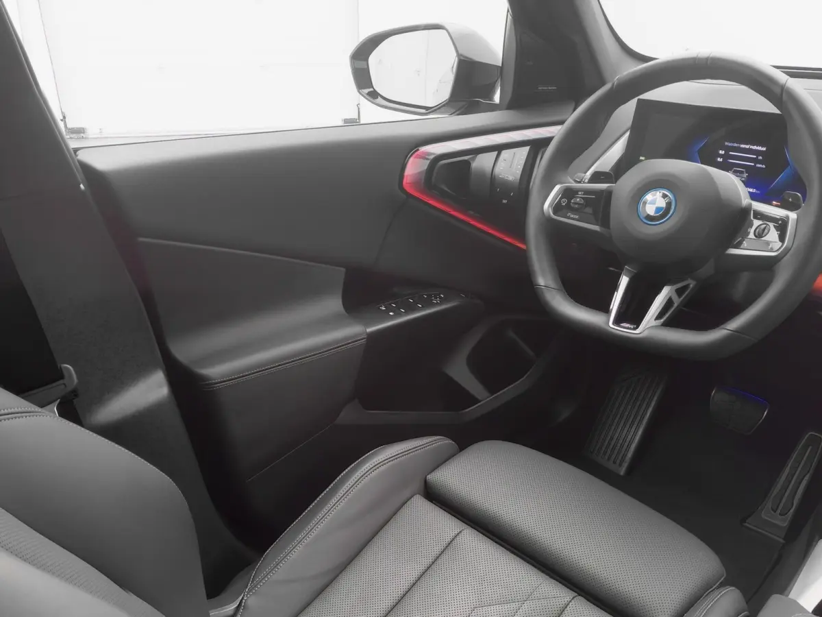 30e xDrive M-Sport | PANO | 360° | H&K | HUD | STOELVERWARMING