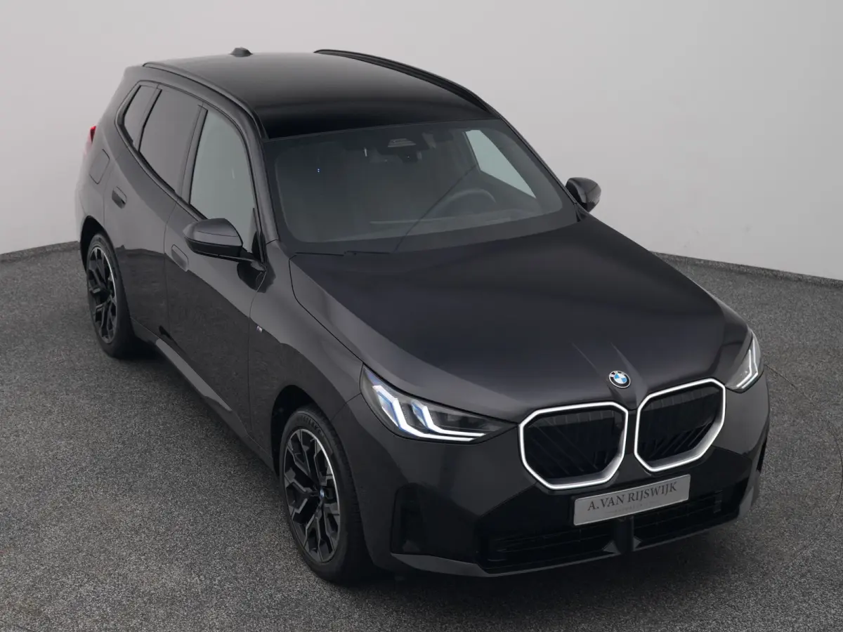 30e xDrive M-Sport | PANO | 360° | H&K | HUD | STOELVERWARMING
