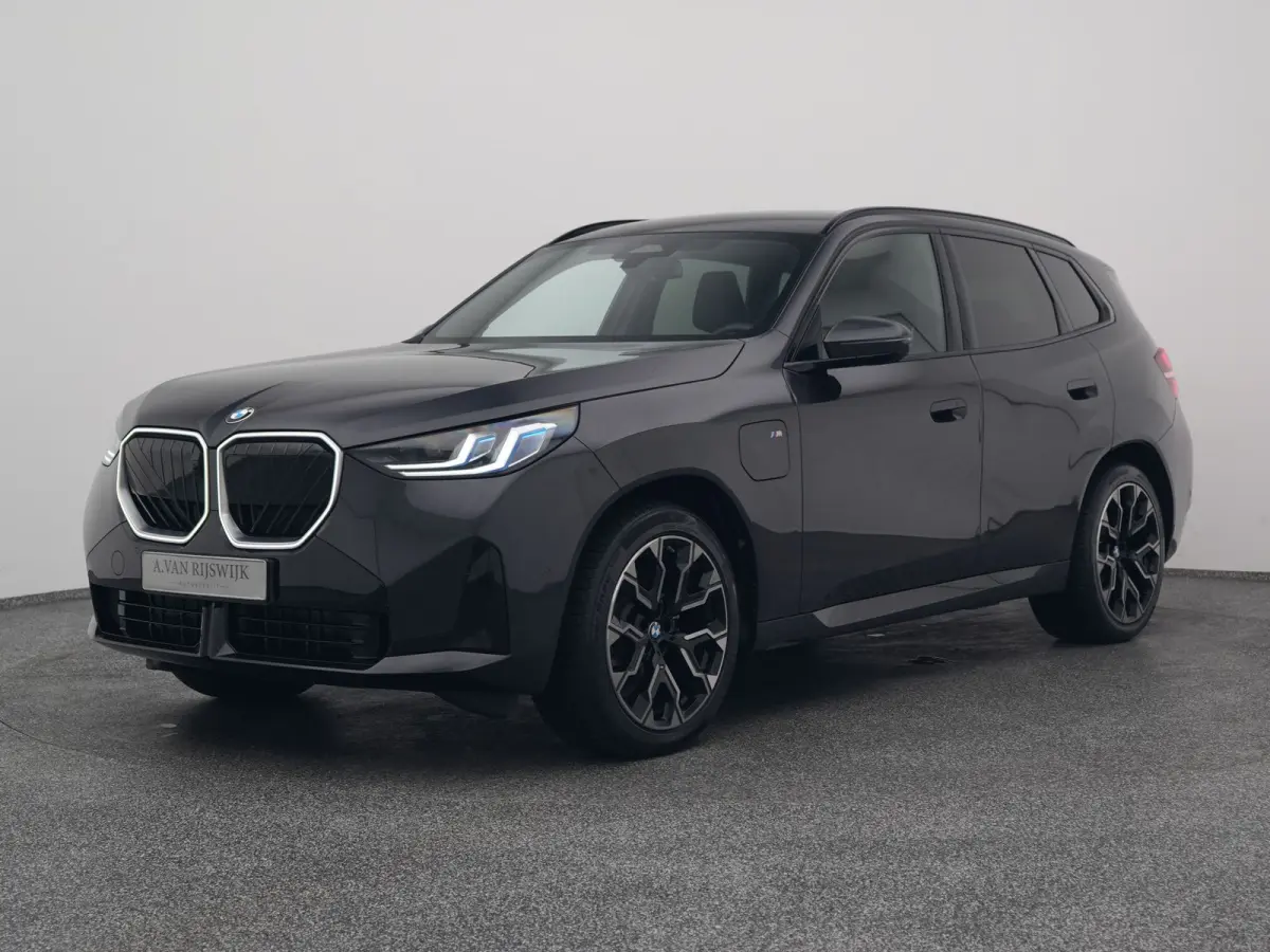 30e xDrive M-Sport | PANO | 360° | H&K | HUD | STOELVERWARMING