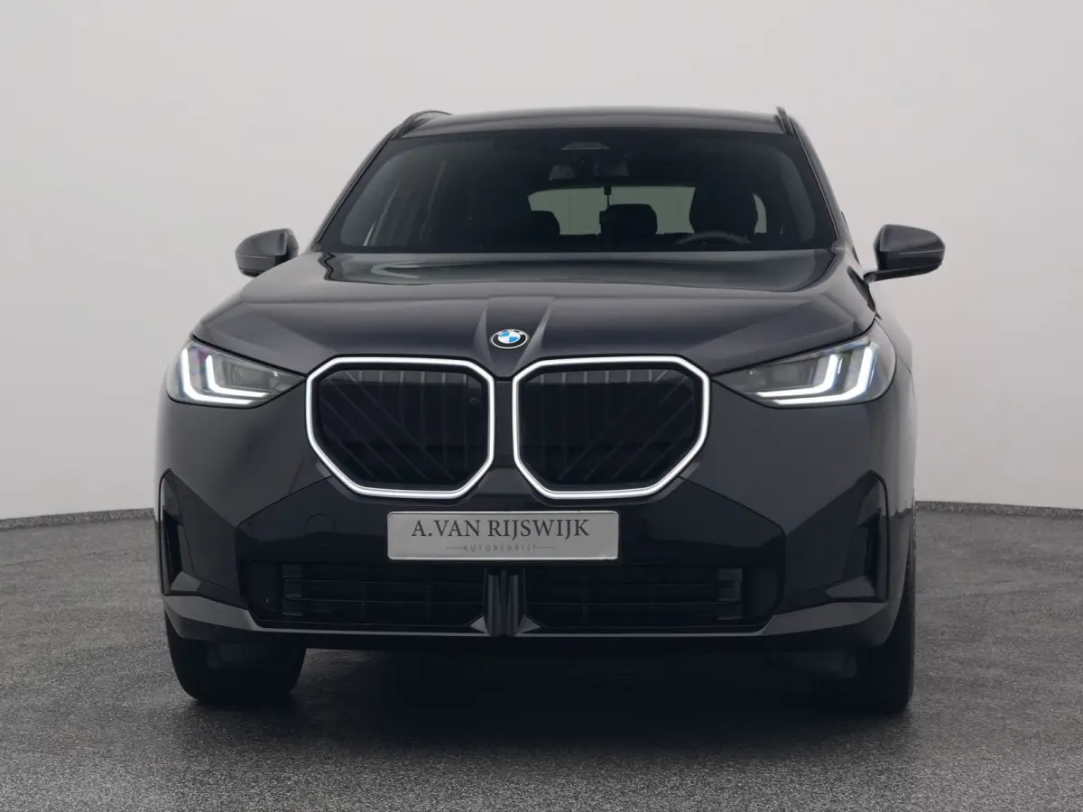 30e xDrive M-Sport | PANO | 360° | H&K | HUD | STOELVERWARMING