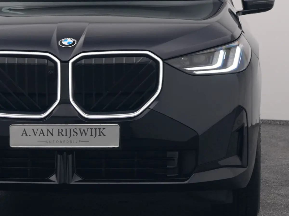 30e xDrive M-Sport | PANO | 360° | H&K | HUD | STOELVERWARMING