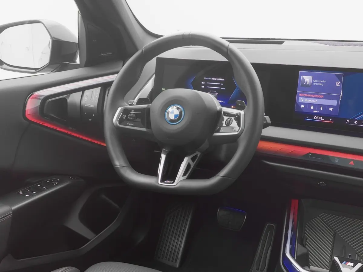 30e xDrive M-Sport | PANO | 360° | H&K | HUD | STOELVERWARMING