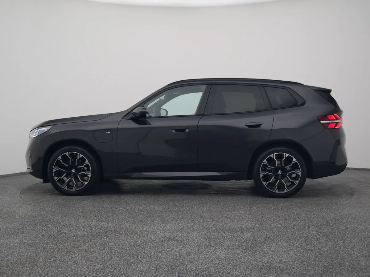 30e xDrive M-Sport | PANO | 360° | H&K | HUD | STOELVERWARMING