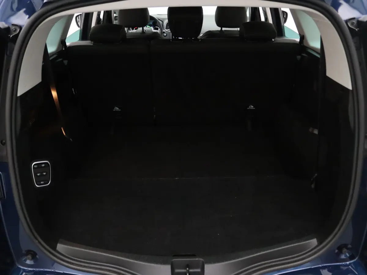 140pk TCe Limited 7p. Apple Carplay/Android Auto | Navi