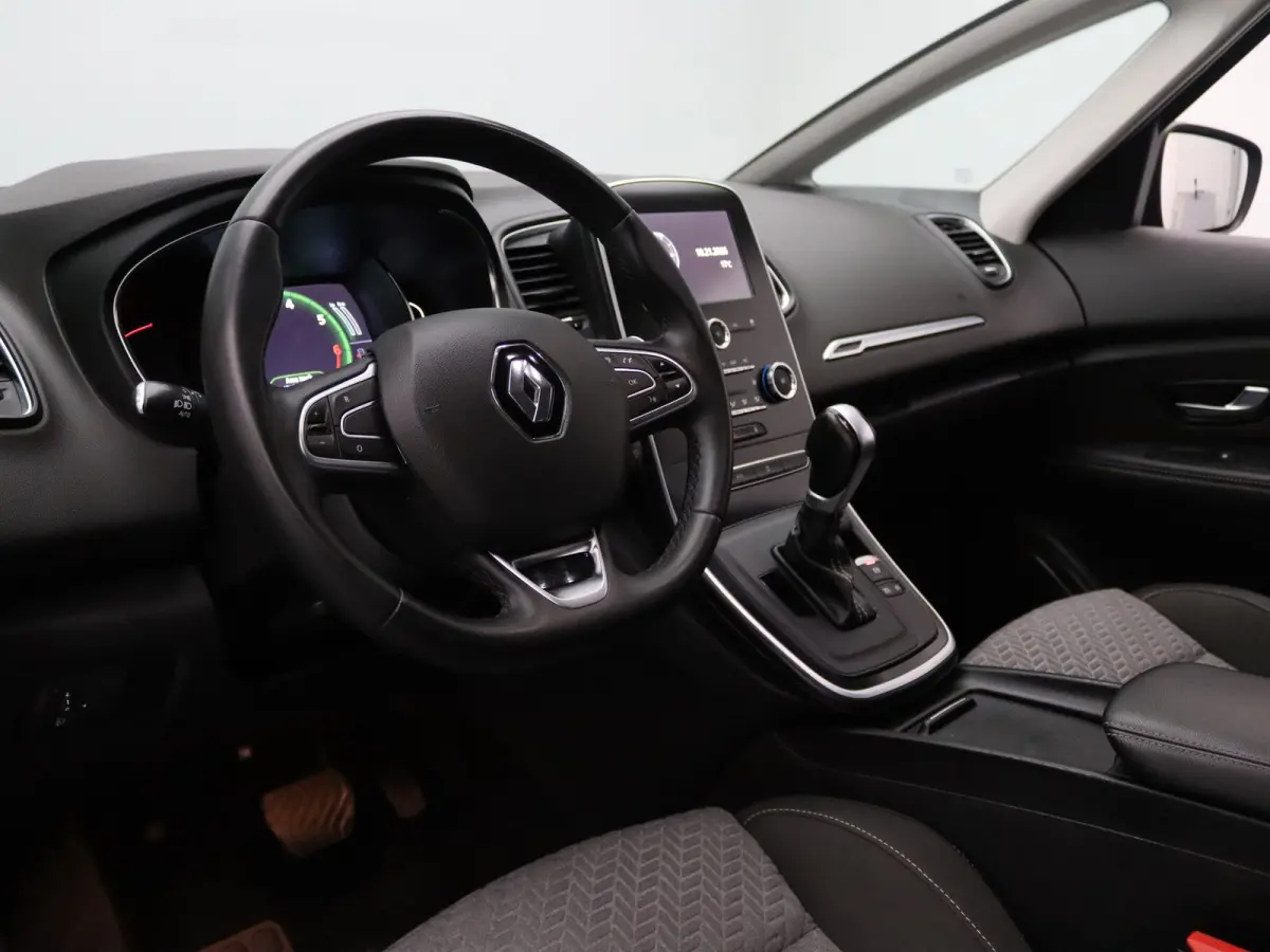 140pk TCe Limited 7p. Apple Carplay/Android Auto | Navi