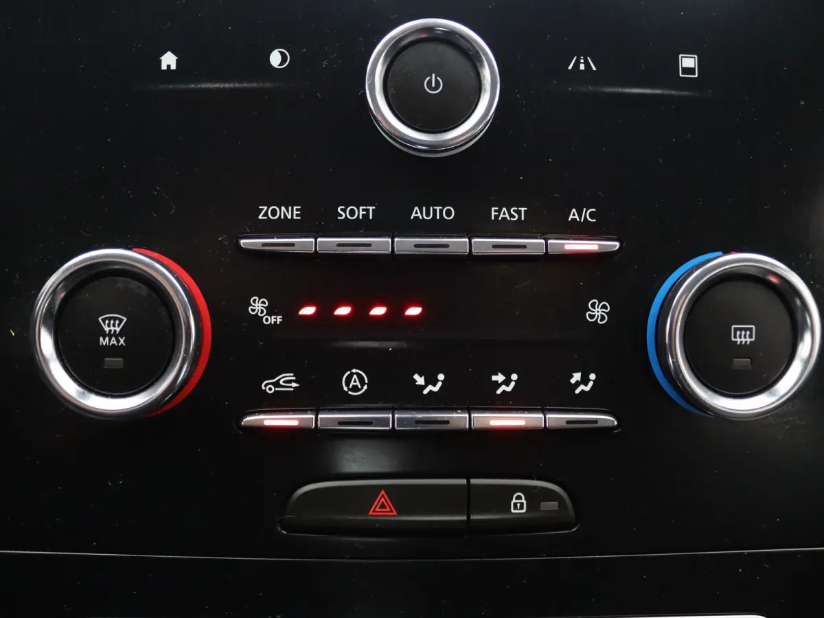 140pk TCe Limited 7p. Apple Carplay/Android Auto | Navi