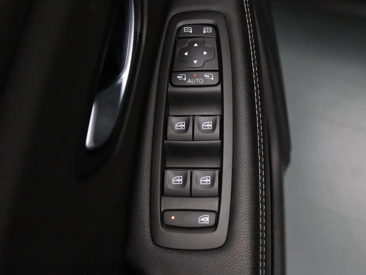 140pk TCe Limited 7p. Apple Carplay/Android Auto | Navi